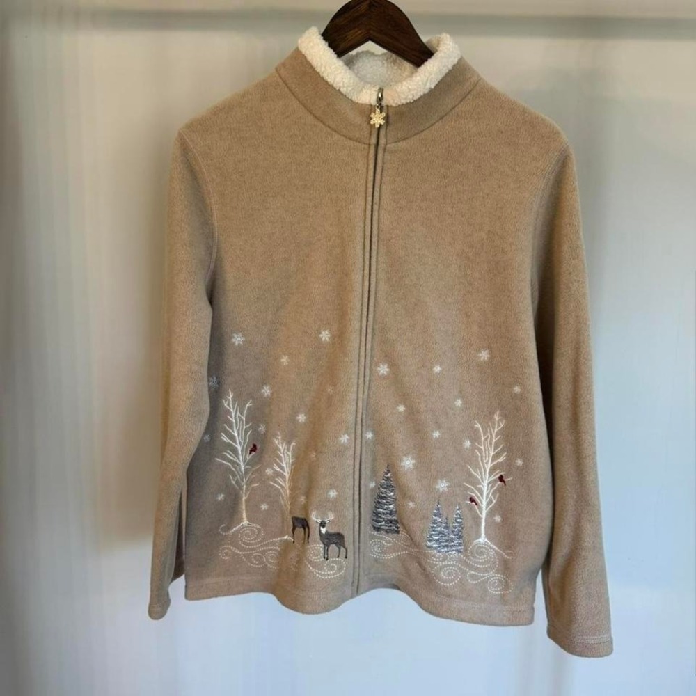 Croft & Barrow Tan Zip Up Jacket With Embroidered Winter Scene Size Petite Large